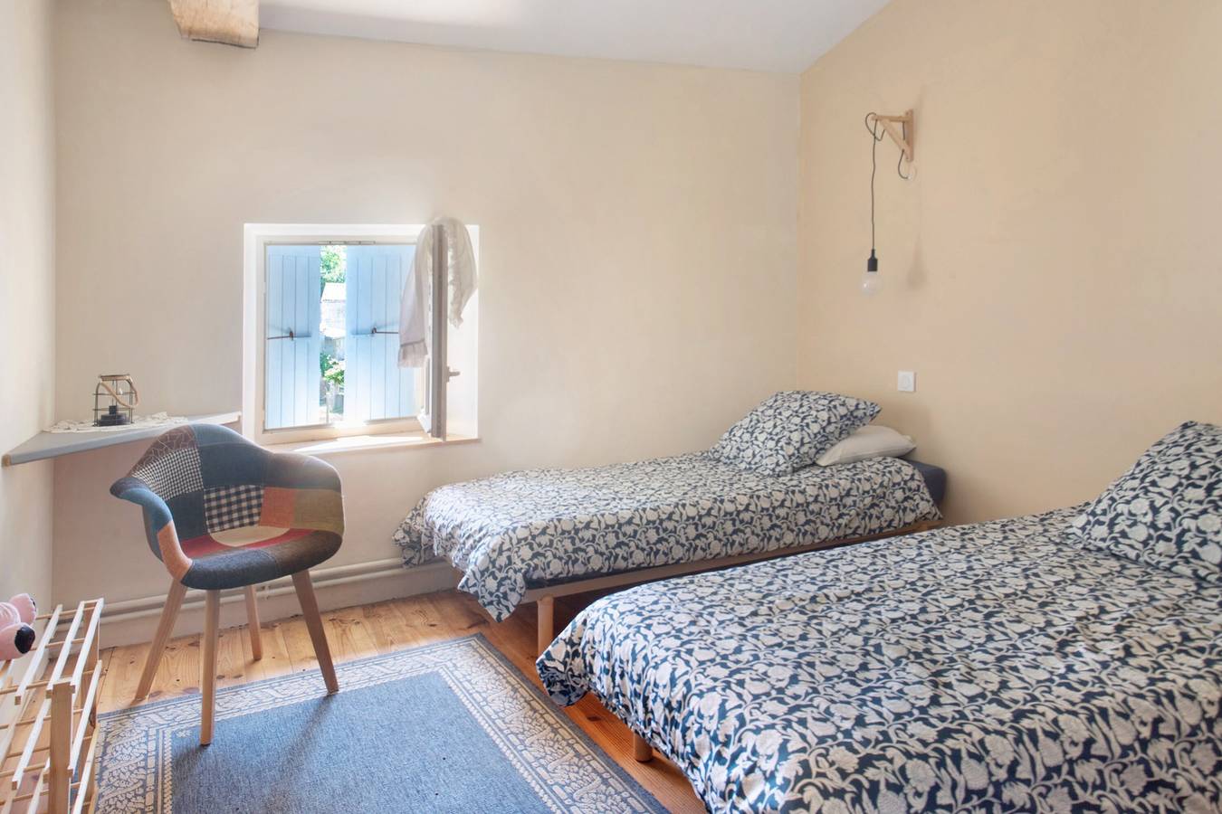 Gästezimmer „Chambres À L'étage“ mit Terrasse, gemeinsamem Garten und Wlan in Loiré-sur-Nie, Saint-Jean-d'Angély und Umgebung