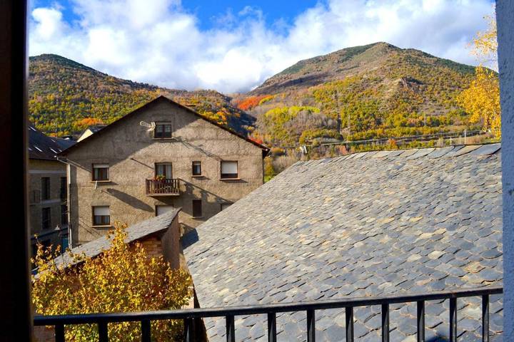 Casa rural para 5 personas, con vistas y balcón en Esterri de Aneu - 3