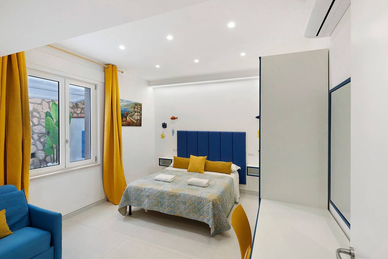 Appartement entier, Dolce Vita Apartments - Sorrento avec vue montagne, Wi-Fi et climatisation in Sorrento, Sorrento Coast