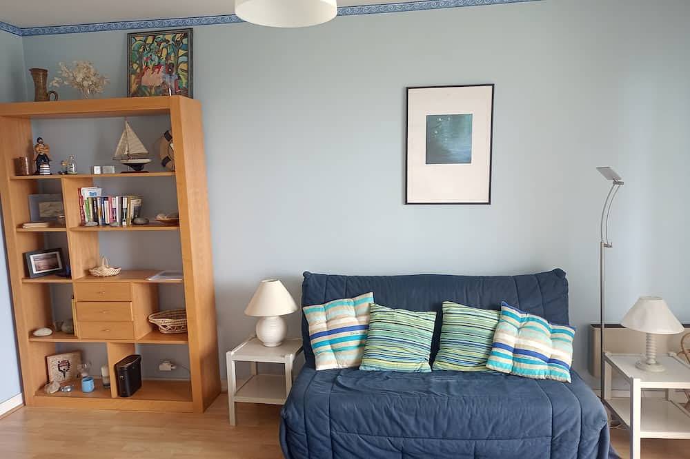 Appartement entier, 2 Pièces \"Le Grand Pavois\"  petite vue sur mer proche plages et commerces in Saint-Quay-Portrieux, Côte de Goëlo