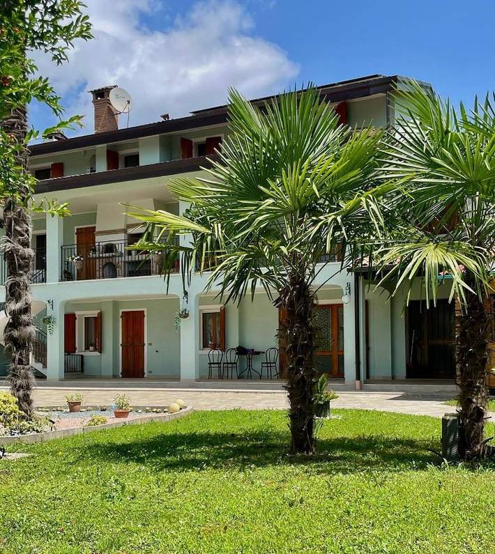 Gîte pour 3 personnes, avec jardin et vue à Polcenigo