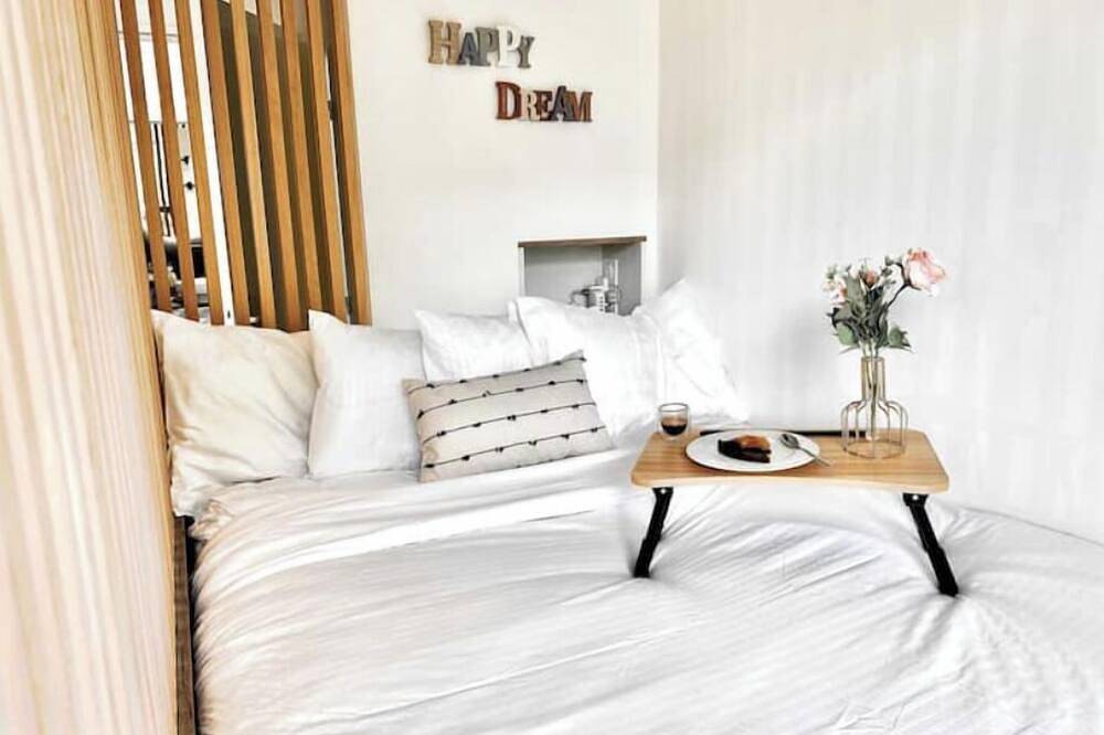 Entire apartment, Bright studio with balcony near Paris in Carrières-sur-Seine, Yvelines