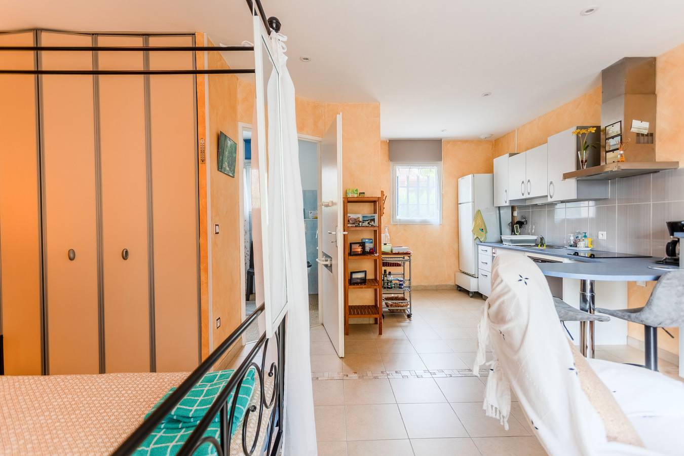 Studio entier, Studio indépendant le pesquit in Lescar, Béarn