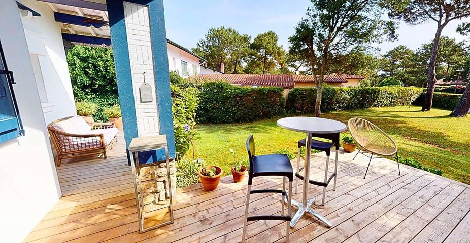Location de vacances pour 8 personnes, avec terrasse et jardin à Hossegor - 2