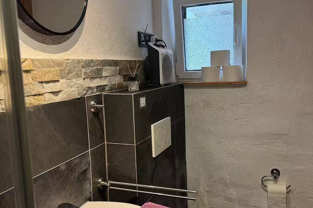 Ganze Wohnung, Haus Monika - ruhige Ferienwohnung in Fürstenfeldbruck, Oberbayern