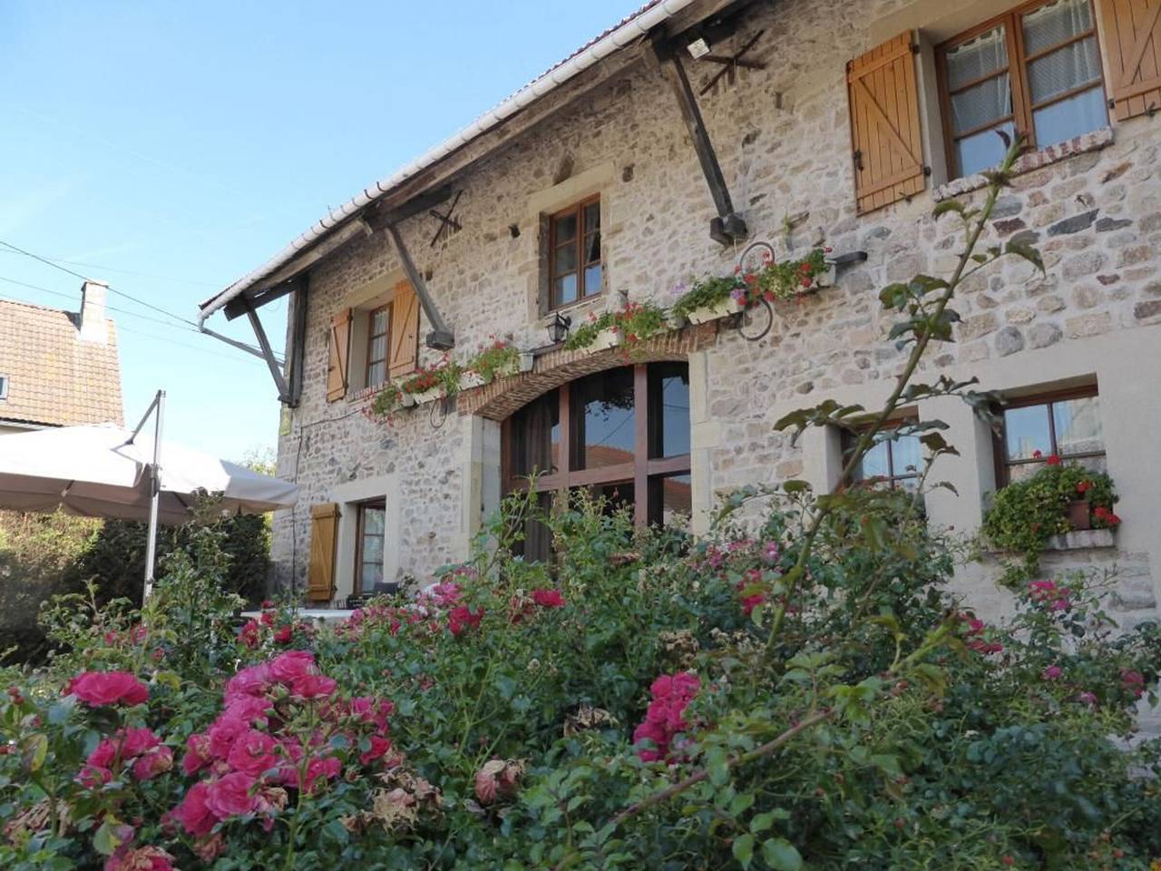 Spacious home at the heart of Morvan, ideal for families and pets in Sincey-lès-Rouvray, Montbard region