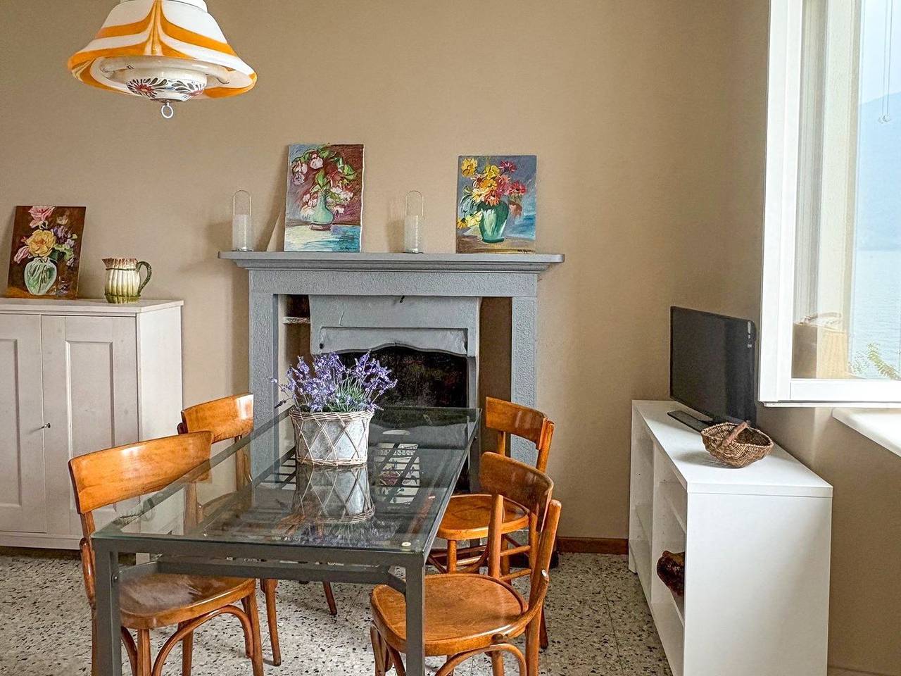 Appartement entier, Appartement de vacances pour 2 personnes avec balcon in Calozzo, Pianello del Lario