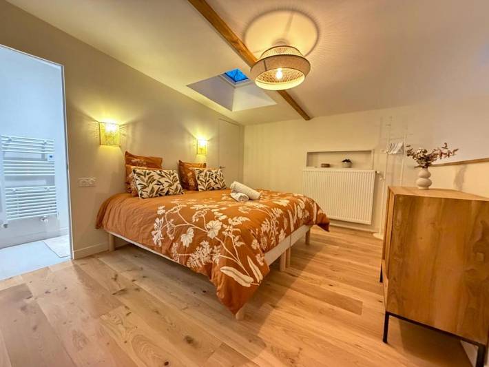 Location de vacances pour 2 personnes, avec terrasse ainsi que jardin et jacuzzi à Pontivy - 4