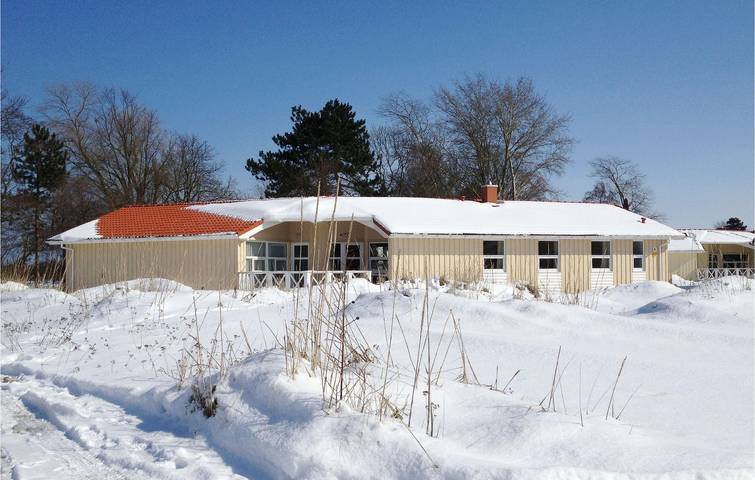 Ferienhaus für 10 Personen, mit Sauna und Terrasse sowie Pool und Whirlpool, mit Haustier in der Lübecker Bucht - 2