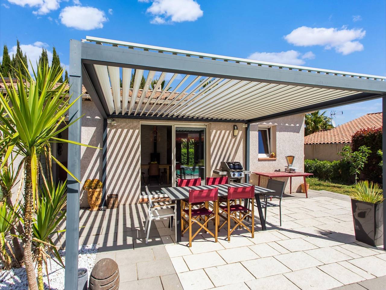 Nice holiday home in Provence-Alpes-Côte d'Azur with pool in Gonfaron, Brignoles Region
