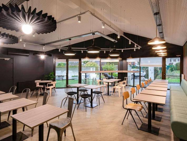 Hôtel pour 4 personnes, avec terrasse, animaux acceptés à Cergy - 2