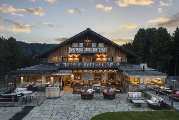 Room 'Lila' with Shared Terrace, Shared Garden and Wi-Fi in Villanders, Sarntal Alperne