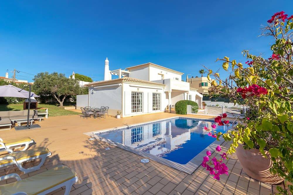 Casa de férias em Lagoa a partir de 349€ por noite