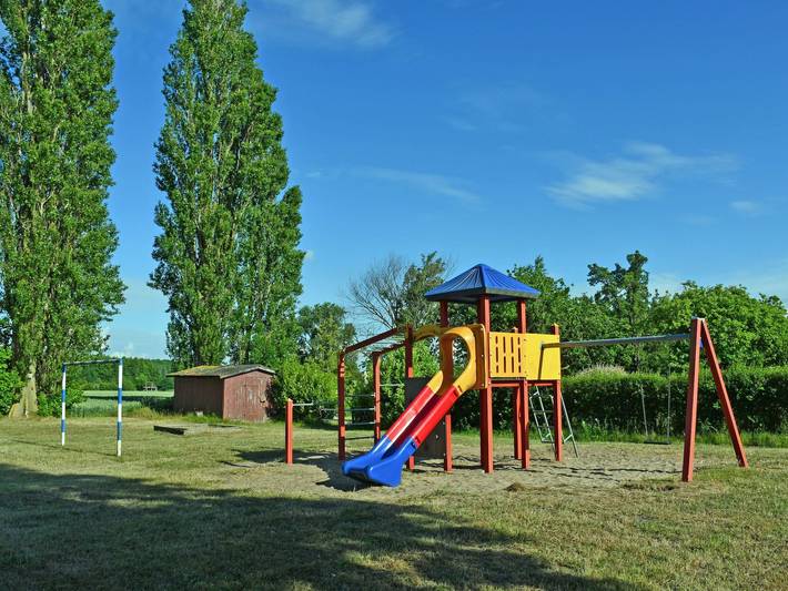 Ferienwohnung für 5 Personen, mit Terrasse und Garten in Schaprode - 4