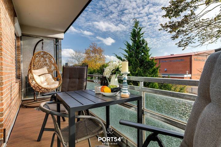 Ganze Wohnung, Deck 5 - für 3 Personen, 1. Og, Balkon, zentrale Lage, ideal für Fahrradausflüge in Büsum, Kreis Dithmarschen
