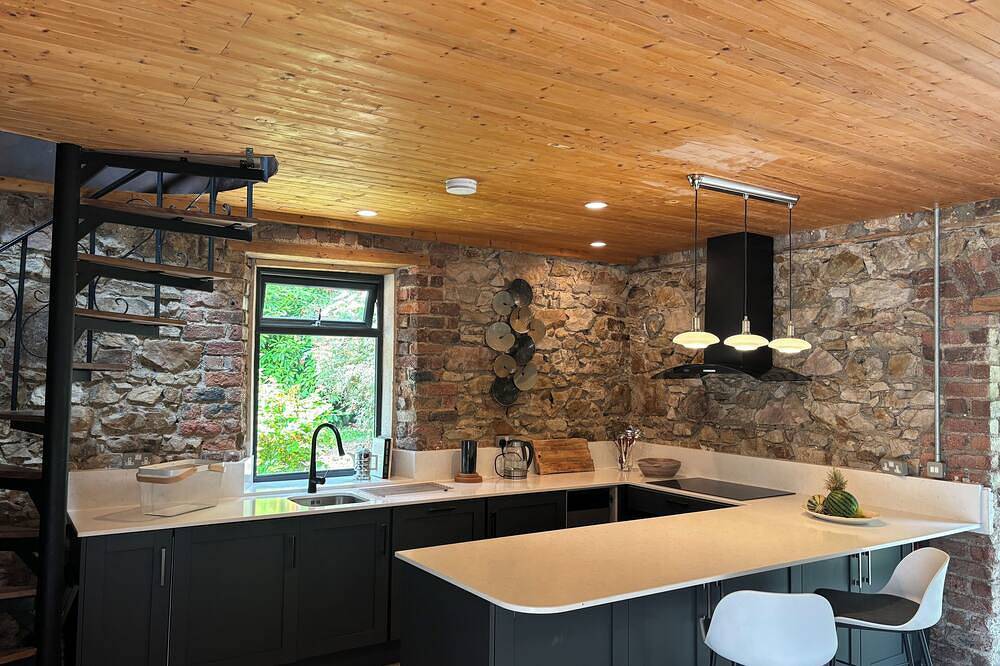 Charming Newly Renovated  Barnhouse in the heart of Enniskerry in County Wicklow