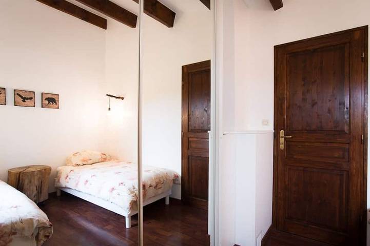 Location de vacances pour 7 personnes, avec terrasse et jardin à Lodève - 4