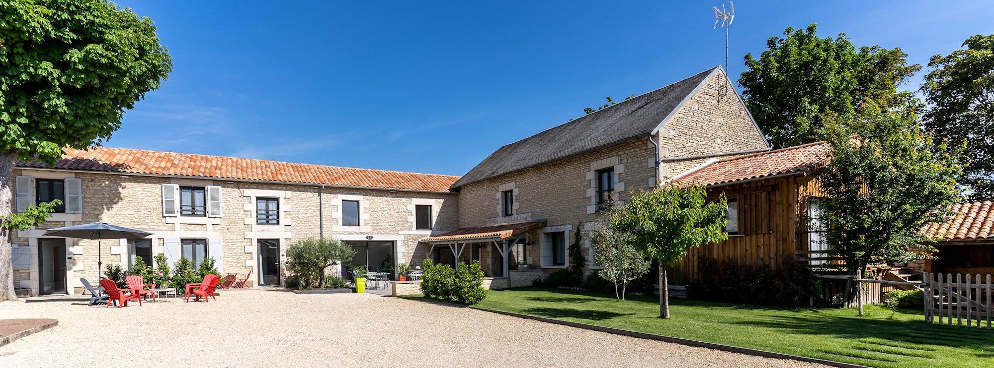 Maison d'hôtes de charme "Au Logis de Bellefois" - Chambre 4 in Neuville-de-Poitou, Vienne (France)