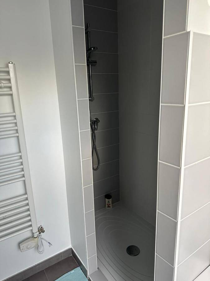 Appartement entier, One-Bedroom Apartment in Montgermont, Région de Rennes