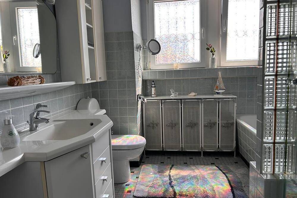 Ganze Wohnung, Refugium am Höcherberg - Ferienwohnung mit Balkon in Bexbach, Saarpfalz-Kreis