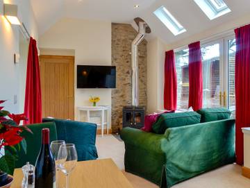 Log Cabin for 2 People in Glenshee, Cairngorms National Park, Photo 1