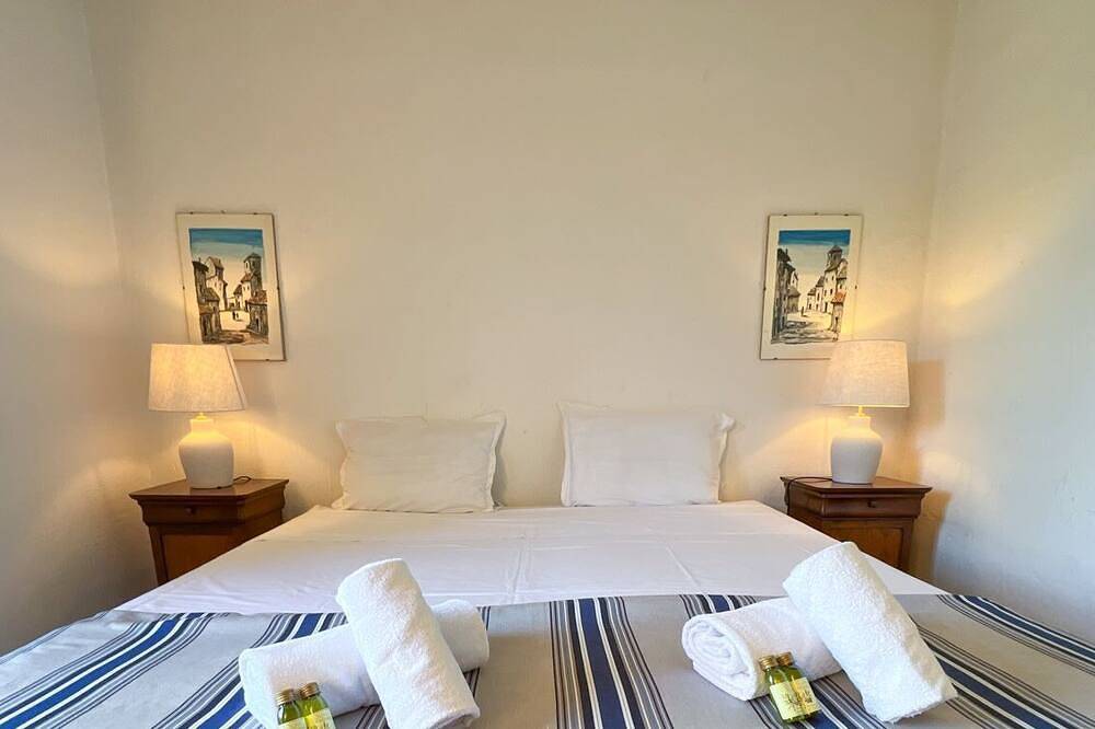 La Rouretane Pool Airco for 10 By Sunset in Le Rouret, Cannes region