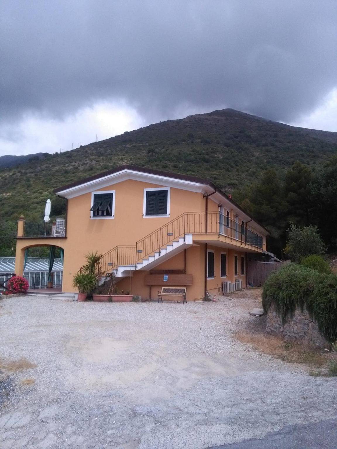 Ganze Wohnung, Apartment 'Acacia' mit Meerblick, Wlan und Klimaanlage in Ceriale, Riviera di Ponente