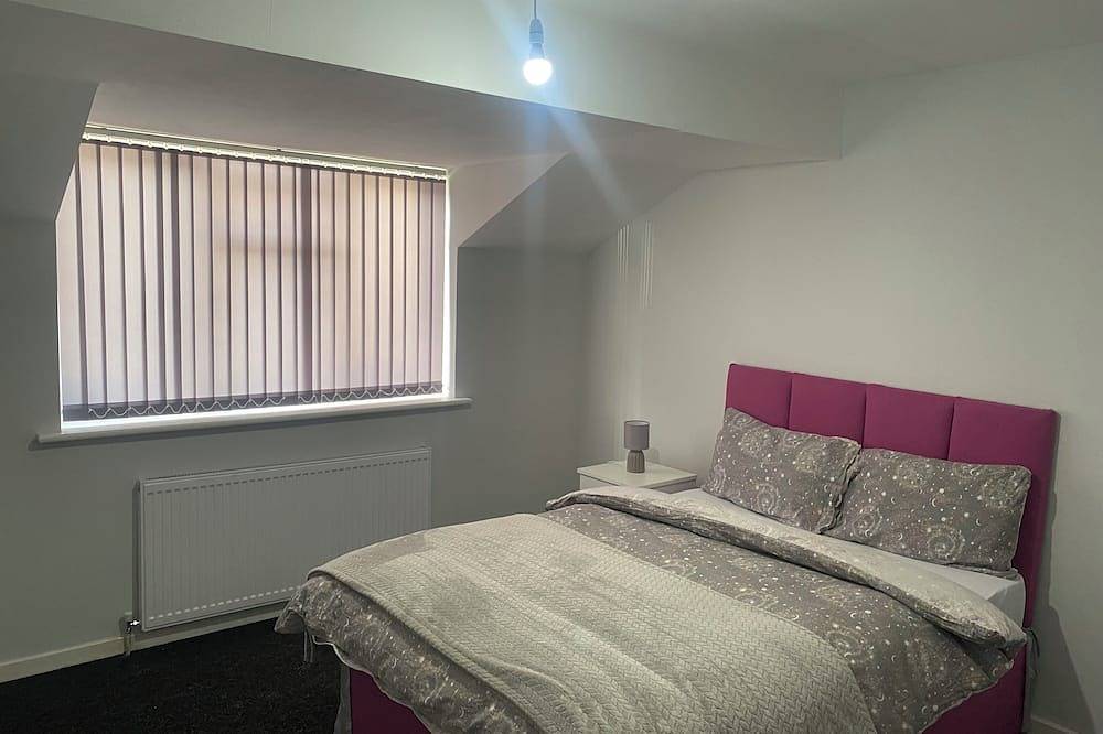 Budget En-suite in Wolverhampton/Birmingham Rd, situated in a quiet neighborhood in Wolverhampton, Birmingham y alrededores
