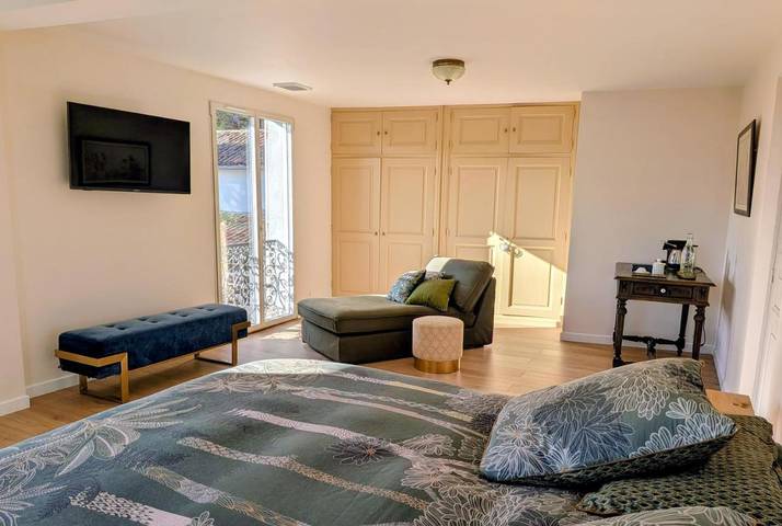 Chambre d’hôte pour 4 personnes, avec vue et piscine ainsi que terrasse et jardin à Mirepoix - 3