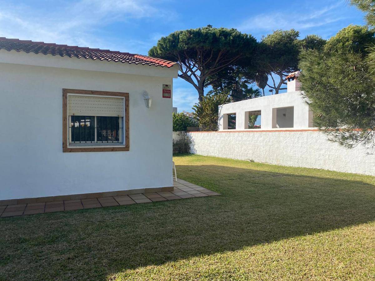Three-Bedroom House in Novo Sancti Petri, Chiclana de la Frontera