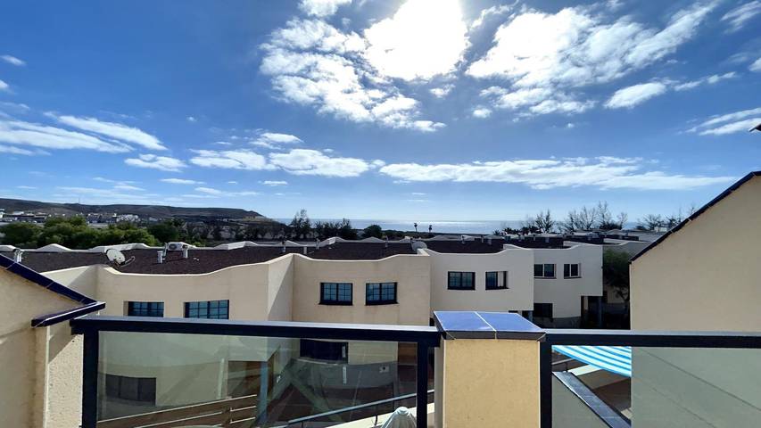 Location de vacances pour 4 personnes, avec balcon/terrasse à La Lajita