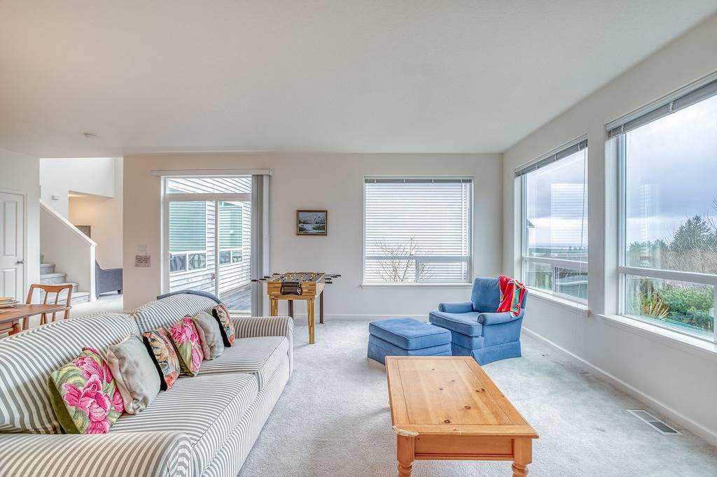 Spacious Modern Home in Newly Developed Netarts Neighborhood! in Netarts, Tillamook County