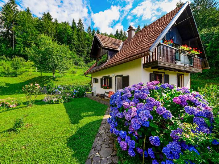 Ferienhaus für 6 Personen, mit Terrasse und Ausblick sowie Pool und Garten in Kvarner Bucht - 2