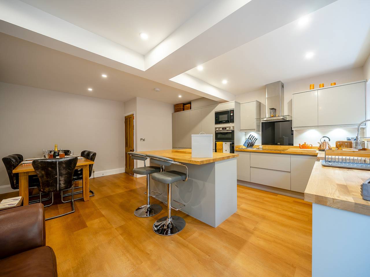 Hare Bee & Bee in Stratford upon Avon, Warwickshire