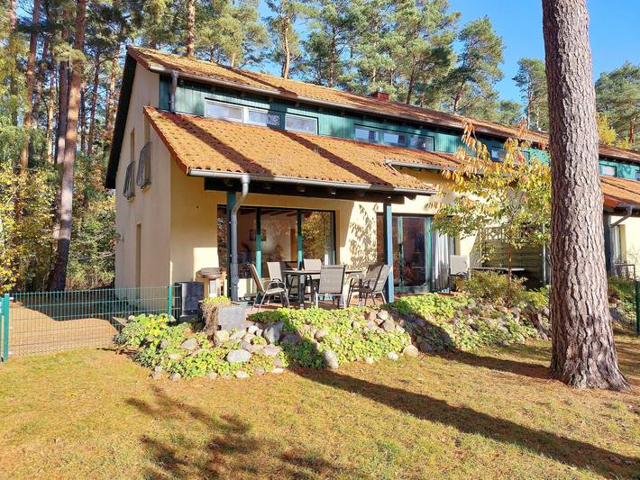 Ferienhaus für 7 Personen, mit Terrasse und Garten in Jabel