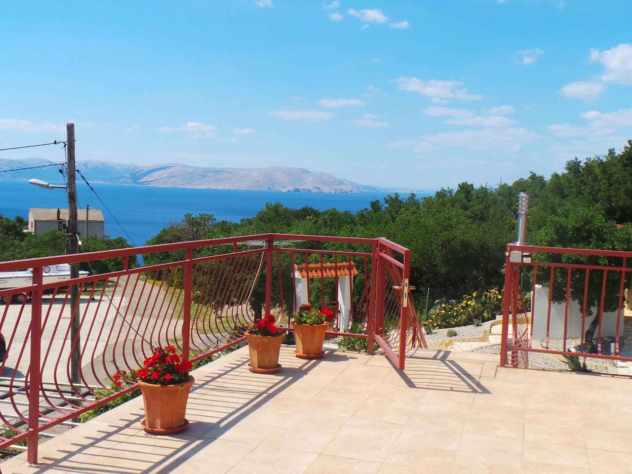 Ganzes Studio, Studio mit Klimaanlage und Internetzugang  in Sveti Juraj, Naturpark Velebit