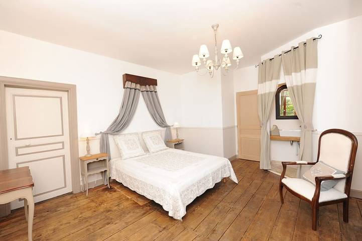 Location de vacances pour 15 personnes, avec jardin et terrasse à Vayrac - 4