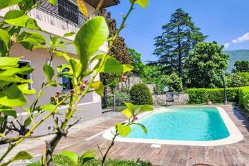 Gîte pour 4 personnes, avec piscine et terrasse à Mendrisio