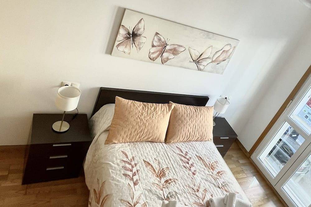 Entire apartment, Land- Central Apartment in Viveiro, Galician Coast