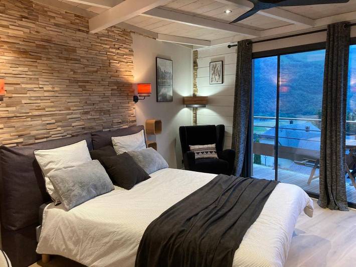 Gîte pour 2 personnes, avec vue et balcon à Agos-Vidalos - 2