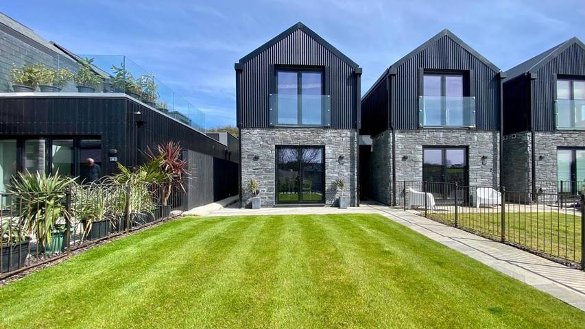 Holiday rental for 4 people, with garden and view in Charlestown