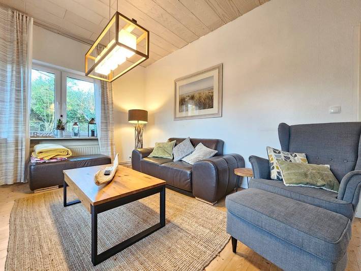 Ferienhaus für 9 Personen, mit Terrasse und Garten in Norden