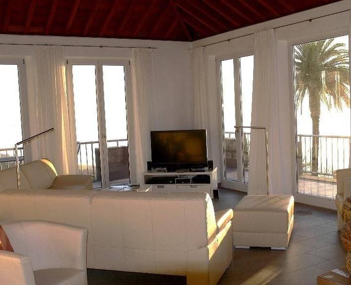 Apartamento para 8 personas, con sauna además de piscina y jardín en Tijarafe