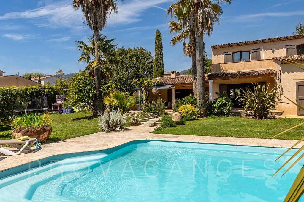 Holiday house with private pool near the perfume town of Grasse in Grasse, Region de Cannes