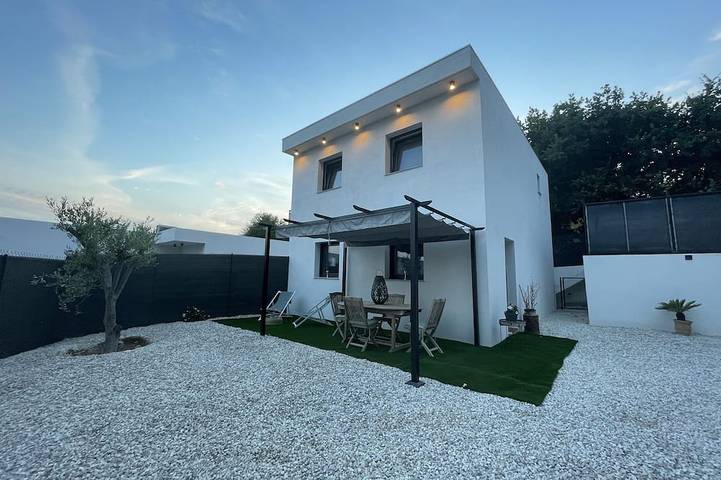 Holiday home for 4 people, with terrace and garden - 1