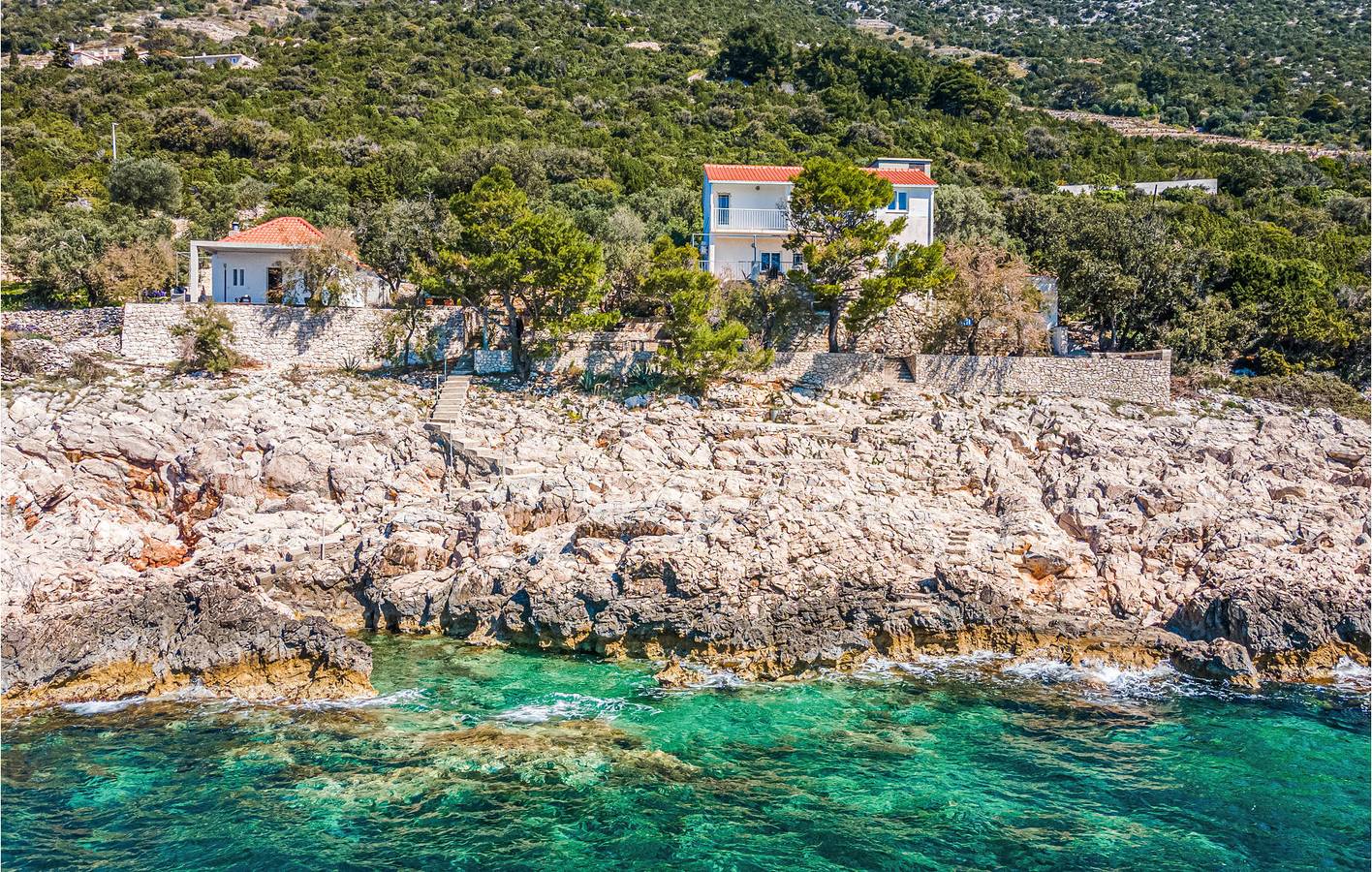 Ganze Ferienwohnung, Gemütliche Wohnung mit Terrasse, WLAN und Parkplatz, 100 m bis zur Küste in Potomje, Dubrovnik-Neretva