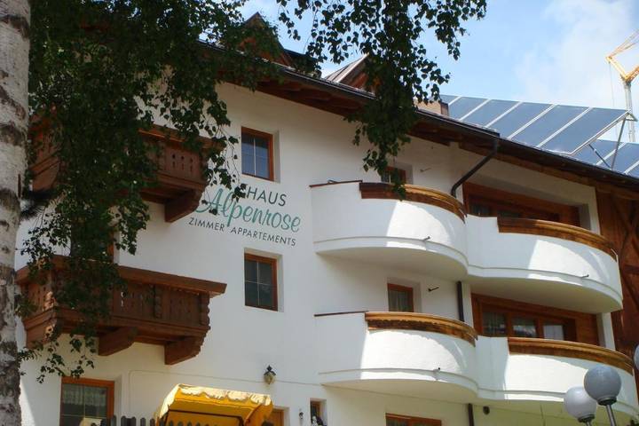 BnB für 4 Personen, mit Terrasse und Ausblick in Serfaus