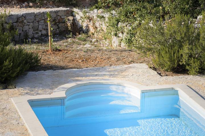 Villa pour 8 personnes, avec terrasse ainsi que balcon/terrasse et piscine à Stari Grad