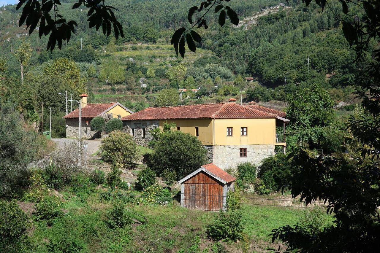 Quinta dos Mouras in Caçarilhe e Infesta, Distrito de Braga