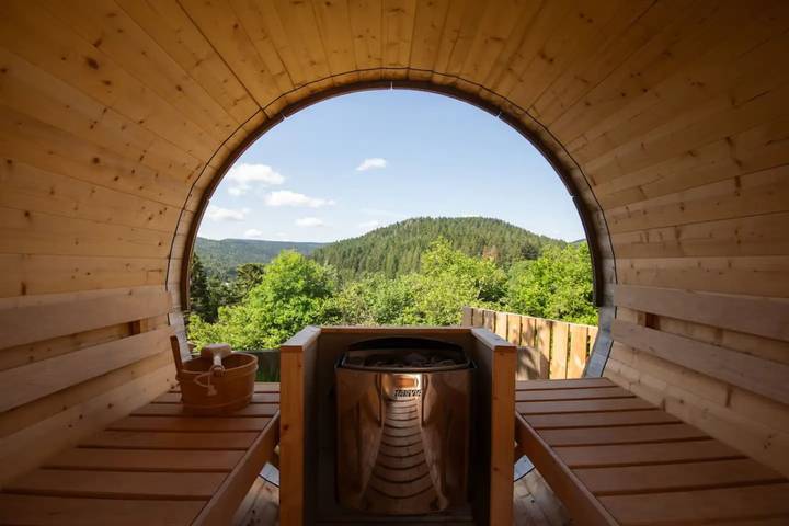 Chalet pour 10 personnes, avec sauna ainsi que balcon et jacuzzi à Gérardmer - 4